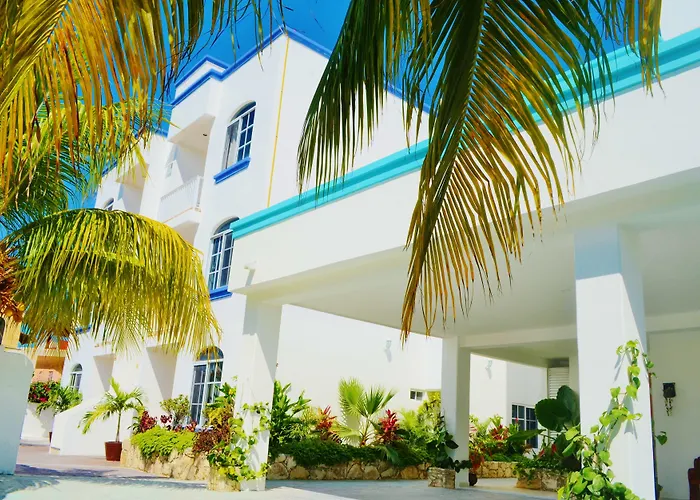 Corales Hotel 3*